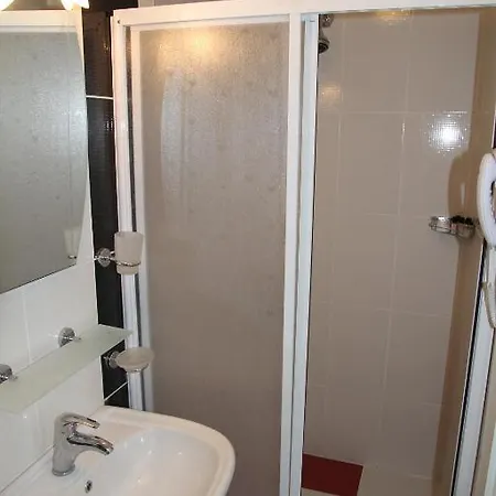 Boss 2 Hotel 2*